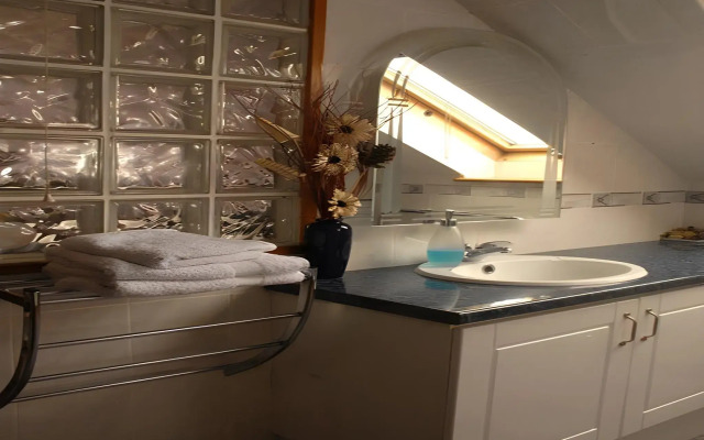 Aquarius B&B