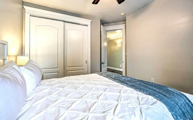 Bellemont Family Home w/ Hot Tub & Playground Set