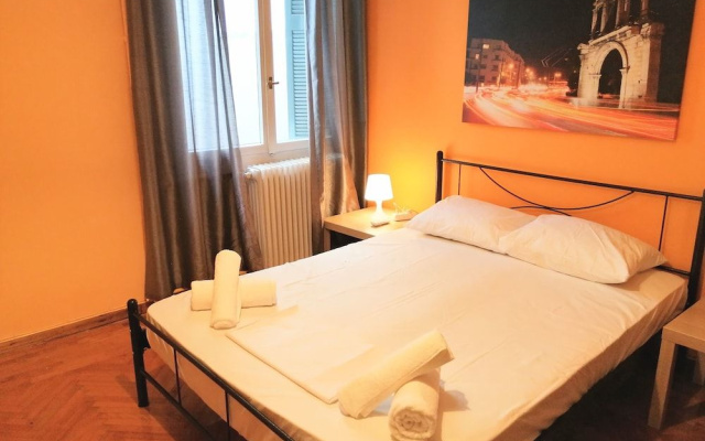 Acropolis museum family apartment