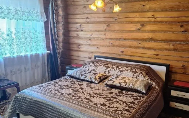 Дом из натурального сруба
