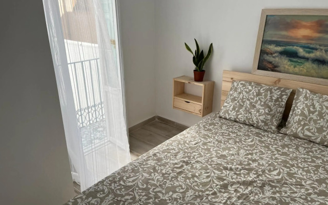 Apartamento “D”, junto a Plaza Mayor, Santa Catalina