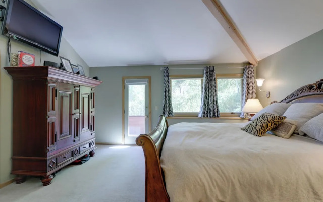Vail 'treehouse' + Hot Tub, Sauna & Mtn Views
