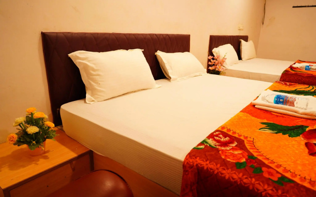 Sri Gokulam Guest House