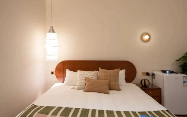 Moxi Homestay (Shanghai Huaihai Middle Road)