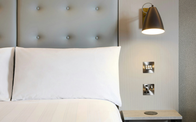 Premier Inn Southampton West Quay