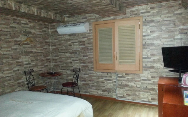 Golden Park Motel