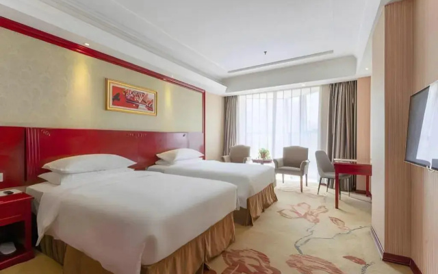 Vienna Hotel Chongqing Changshengqiao Subway Station Branch