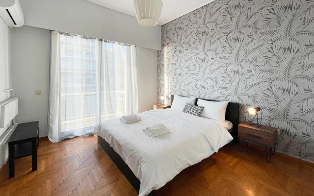 Eolou Sea View 60sqm apt in Paleo Faliro