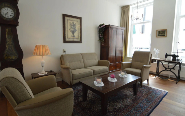 Beautifully Restored House For Up To 8 Personen.