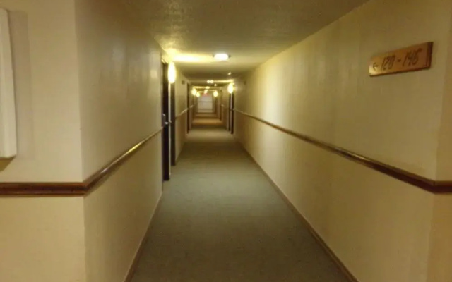 Super 8 by Wyndham Altus