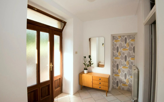 Mila Vila - Charming apartment near the sea