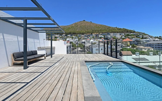 Quiet 2-bed Green Point Retreat Rooftop Pool