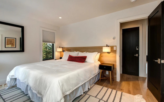 Abode at Rendezvous Retreat Home