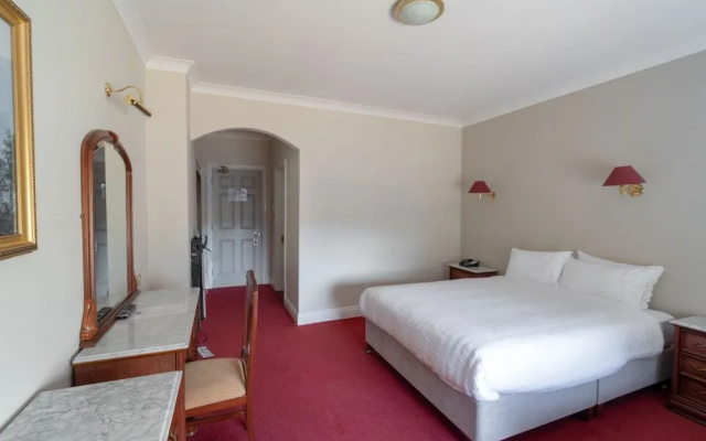 Greenway Manor Hotel