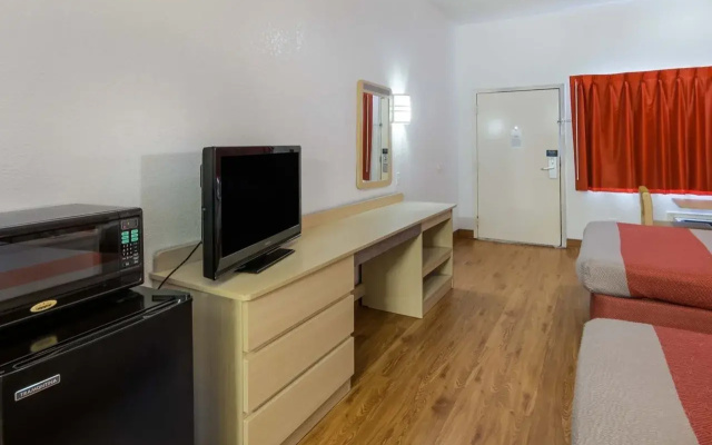 Americas Best Value Inn & Suites Humble