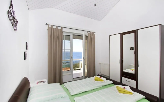 Apartments Vrdoljak