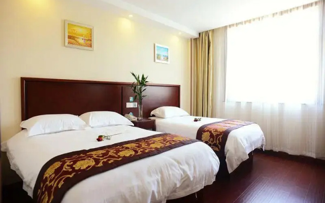 GreenTree Inn PuDong Disney Resort Airport Town Express Hotel