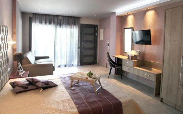 Flegra Beach Hotel