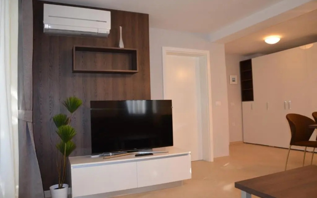 Apartments Mango