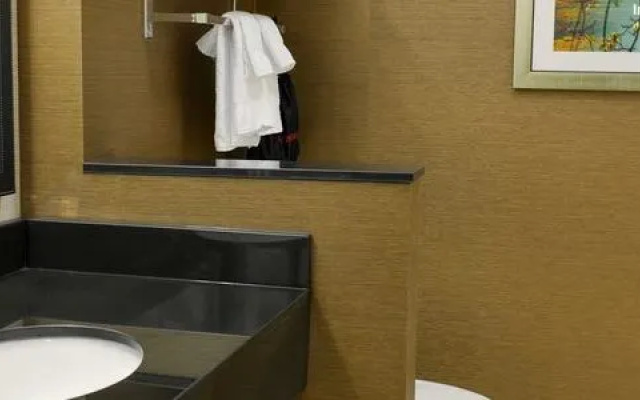 Fairfield Inn & Suites Canton South