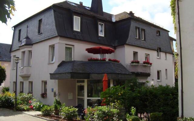Hotel Garni Haus Am Kurpark In Bad Steben Germany From 95