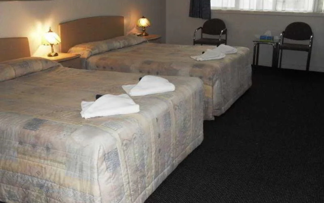 Victoria Hotel Suites