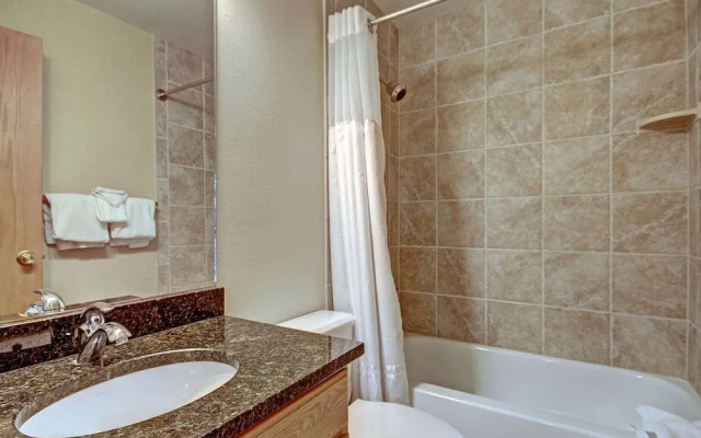 River Mtn Lodge E215D
