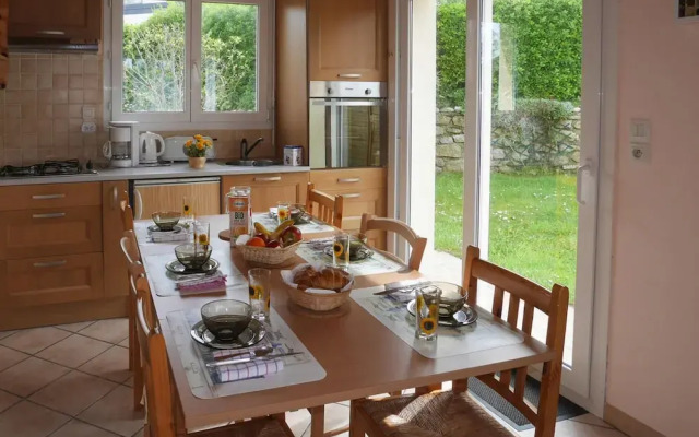 Holiday Home in Plouarzel Near Sandy Beach