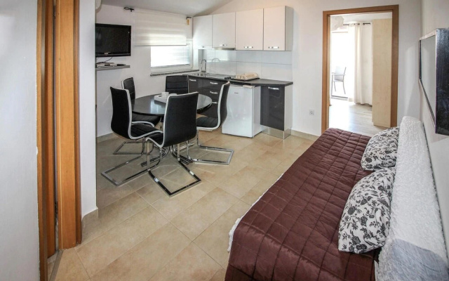 Nice Apartment in Pula With 2 Bedrooms and Wifi