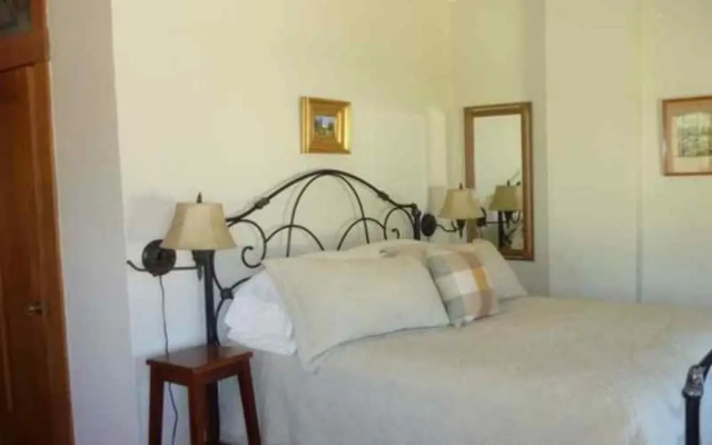 Catalina Park Inn Bed and Breakfast