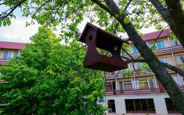 Kirovakan Hotel вид на фасад