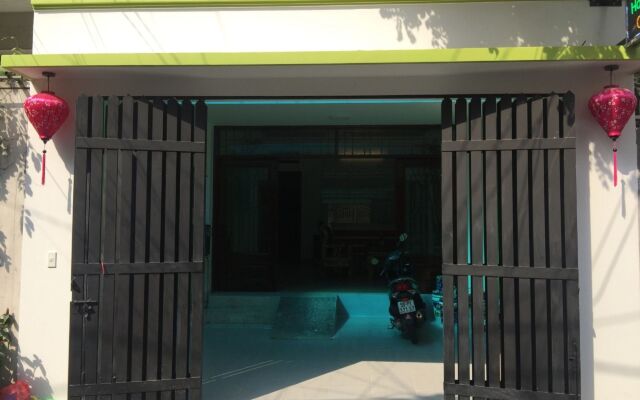 Sakura Cholon Hostel вид на фасад