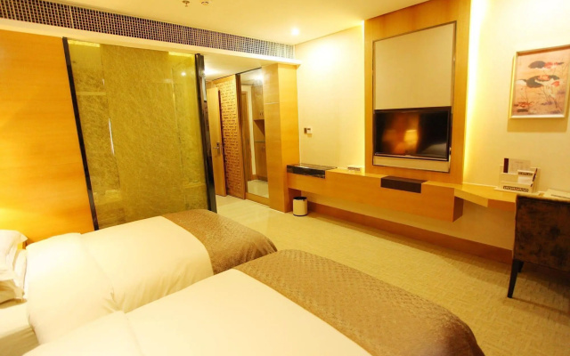 Silver Bay Hotel