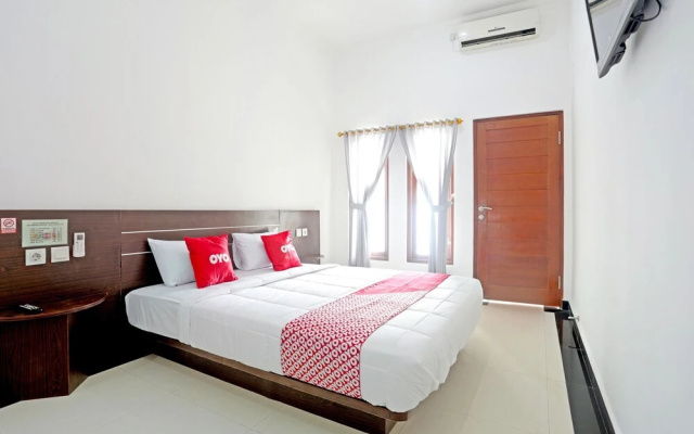 OYO 90859 Cahaya Guest House