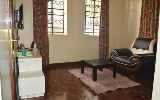 Karen Bomas Inn