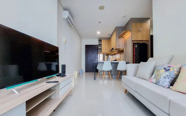 Cozy And Modern Look 2Br At Brooklyn Alam Sutera Apartment