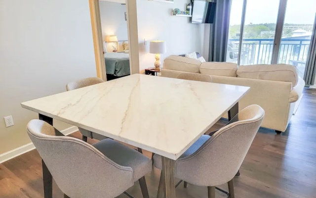 405 Brighton 2 Bedroom Condo