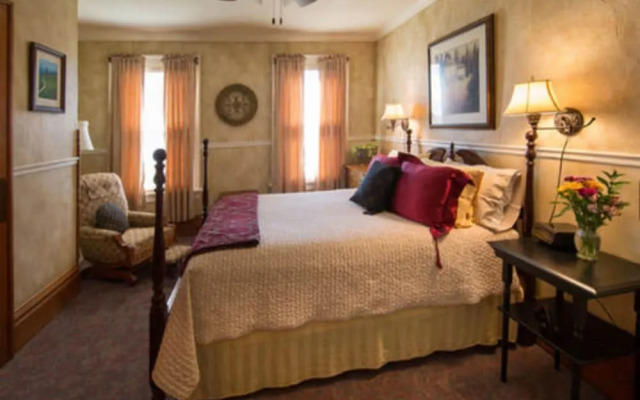 McConnell Inn