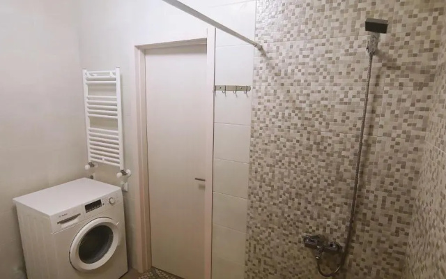 90 Titsian Tabidze Street