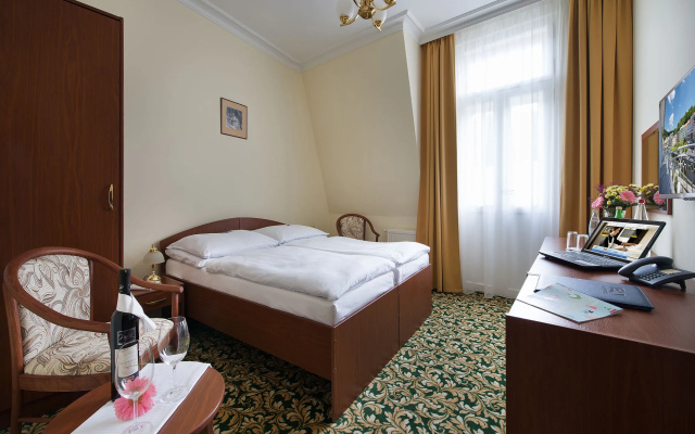 EA Hotel Elefant