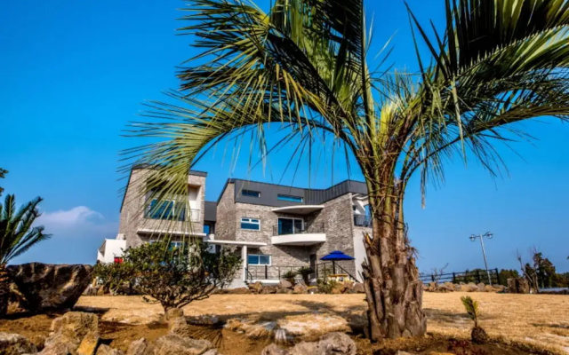 Swimeong Spa Pension