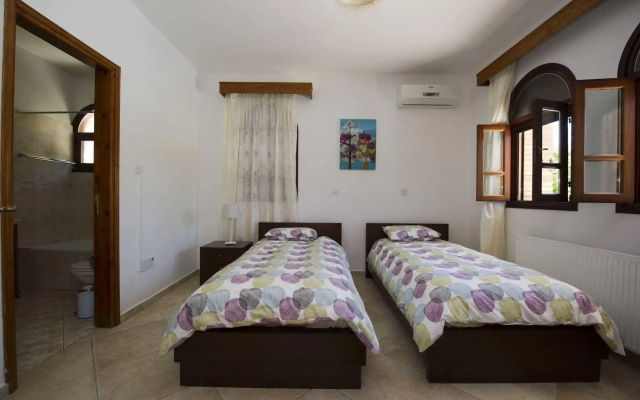 Constantinos Villa