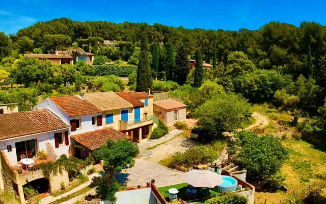 Bastide provençale vue mer à 5 min de la plage