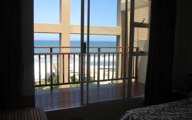 16 Mallorca Umdloti beach front Magic