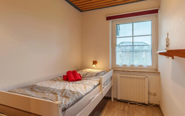 Awesome Apartment in Friedrichskoog-spitze With 2 Bedrooms and Wifi