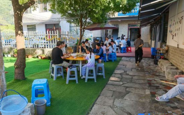 Qingjing Hostel