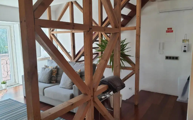 1881 Historical duplex Suite