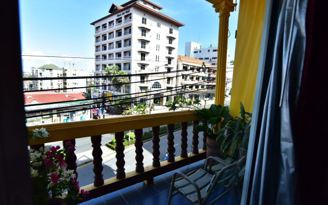 Enjoy Andre Restaurant & Room