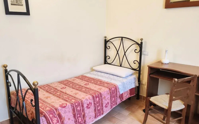 Farmhouse in Giano Dell'umbria with Hot Tub, Swimming Pool