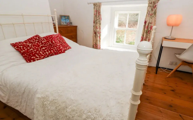 Honeysuckle Cottage